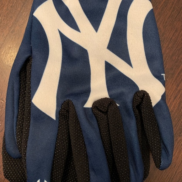 New York Yankees mens utility gloves - Picture 3 of 5
